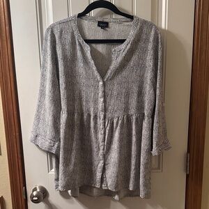 Jones New York Black and White Textured Blouse